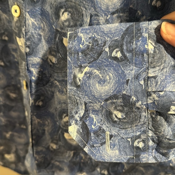 Men’s Bugatchi Sz M shaped fit Shirt EUC - Picture 6 of 9